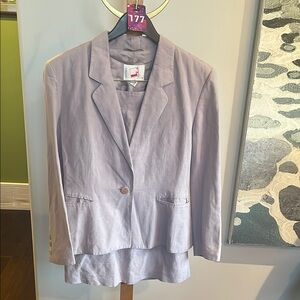 #177 Mondi Lilac Suit Size 38 Blazer PTP 20 L 24 Skirt W 14 L25